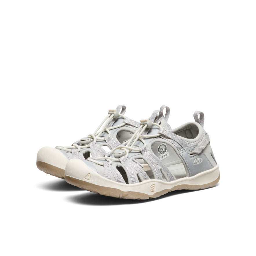 Sandalia Moxie para niños Plata