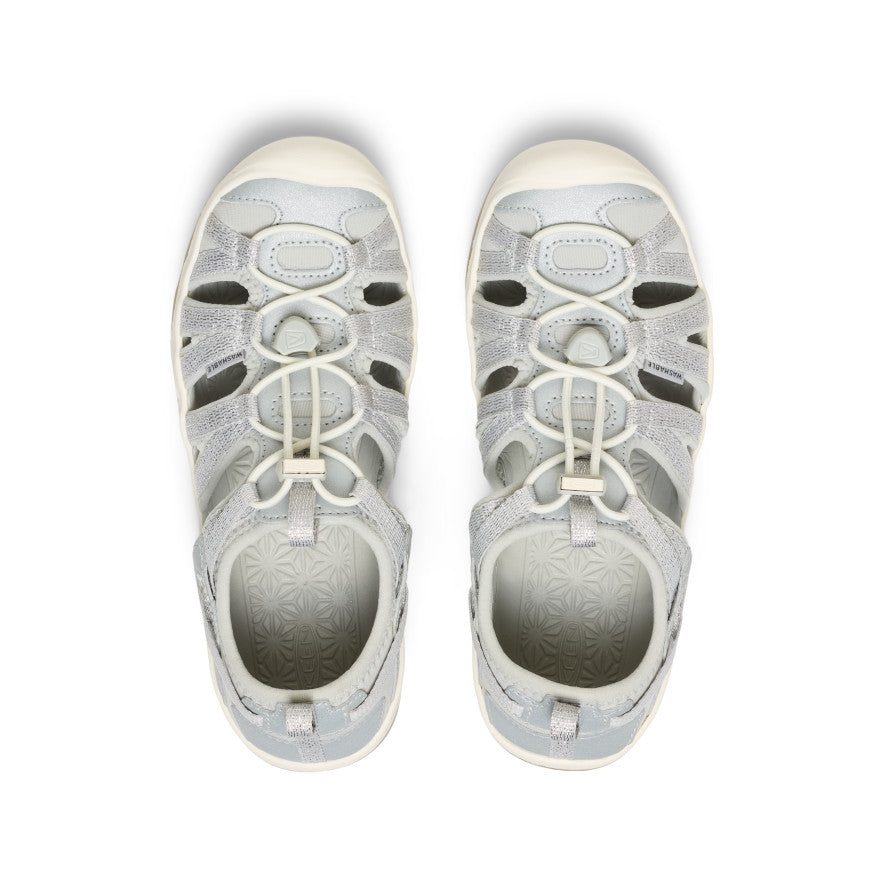 Sandalia Moxie para niños Plata