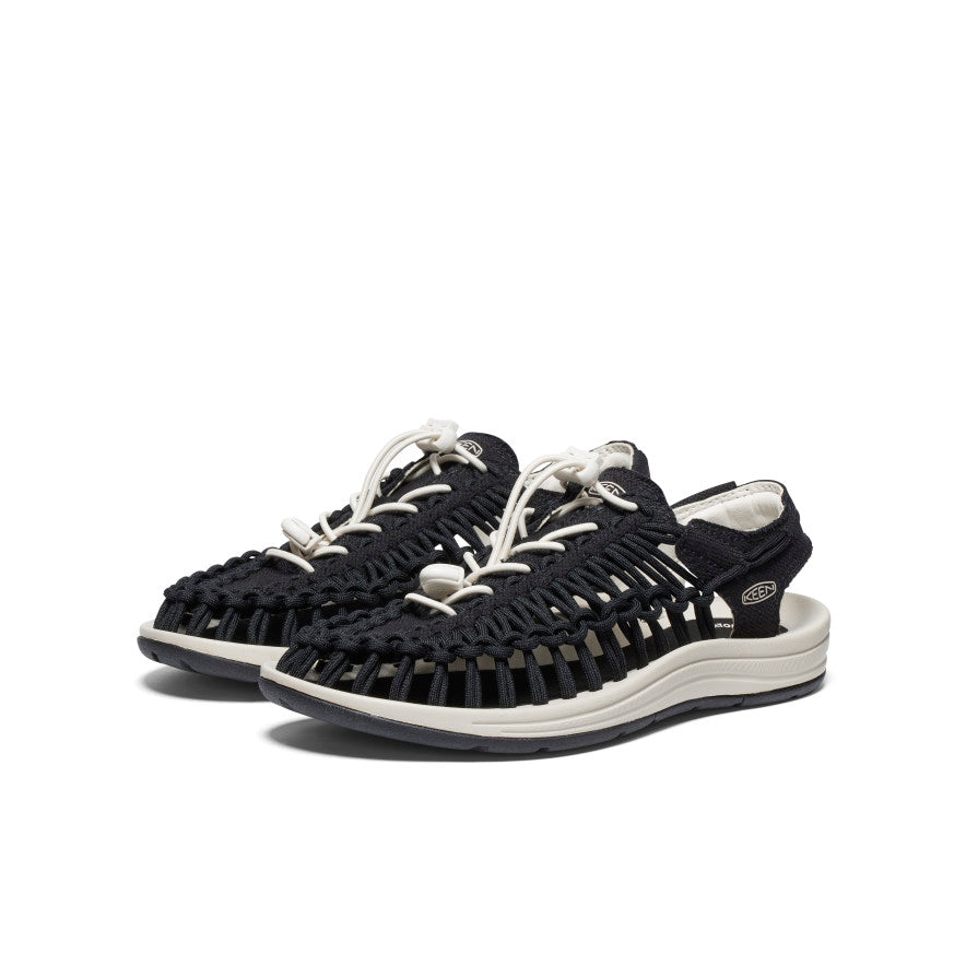 Sandalia UNEEK para mujer Black/Birch
